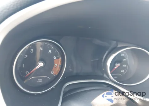 2018 Jeep Compass Latitude Fwd z USA, uszkodzony, nr VIN 3C4NJCBB9JT122220